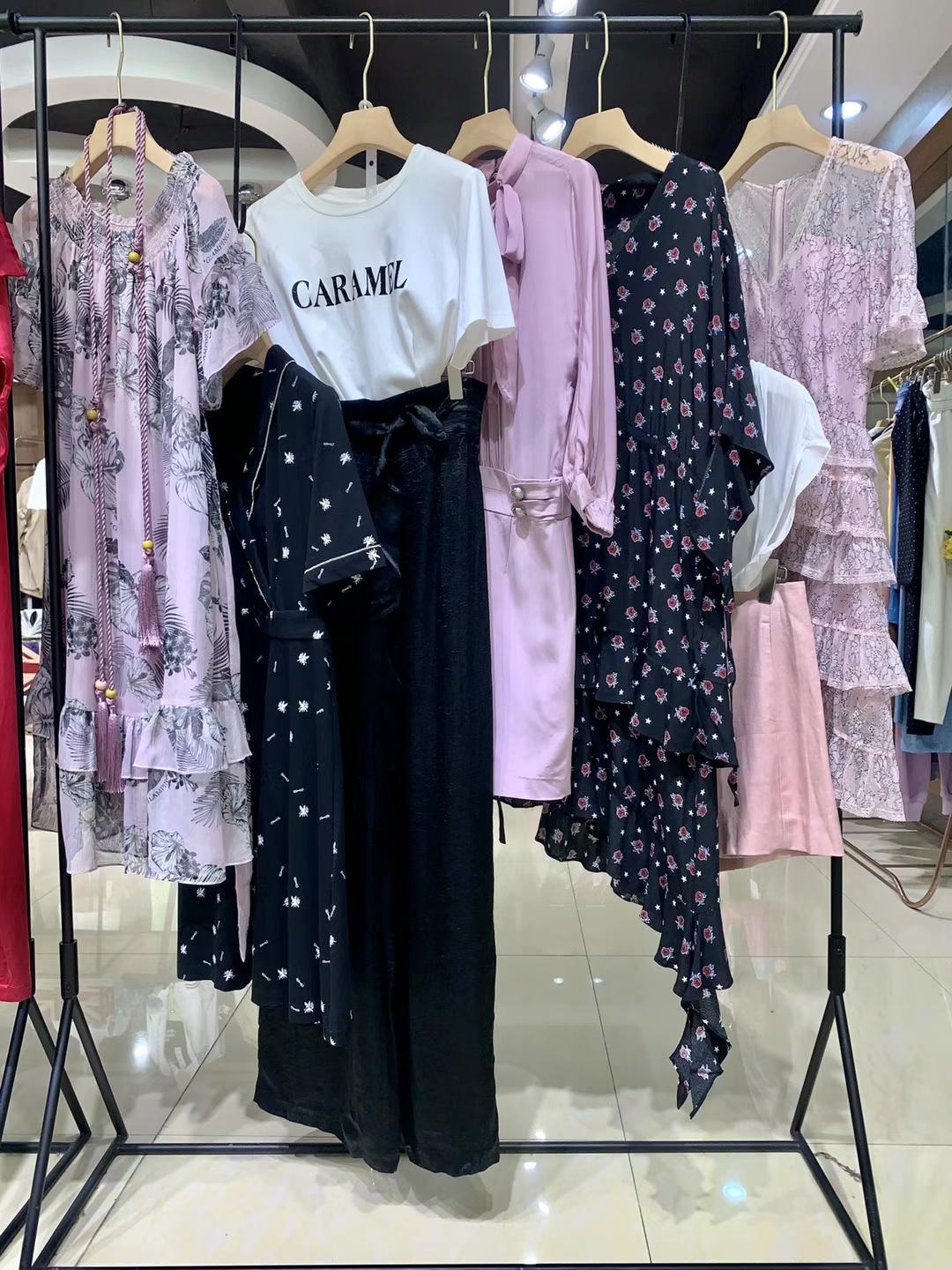 馬克華菲同風(fēng)格品牌芭蒂娜 2022春品牌折扣女裝尾貨批發(fā)