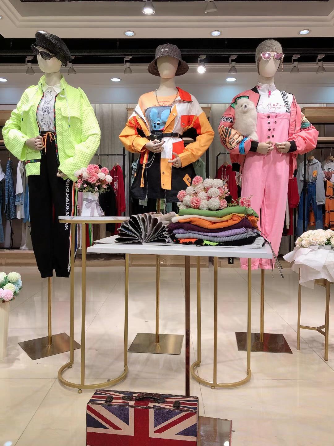 時尚女裝瑪瑪綈2022春款深圳品牌折扣女裝貨源廠家直 銷庫存尾貨打包走份