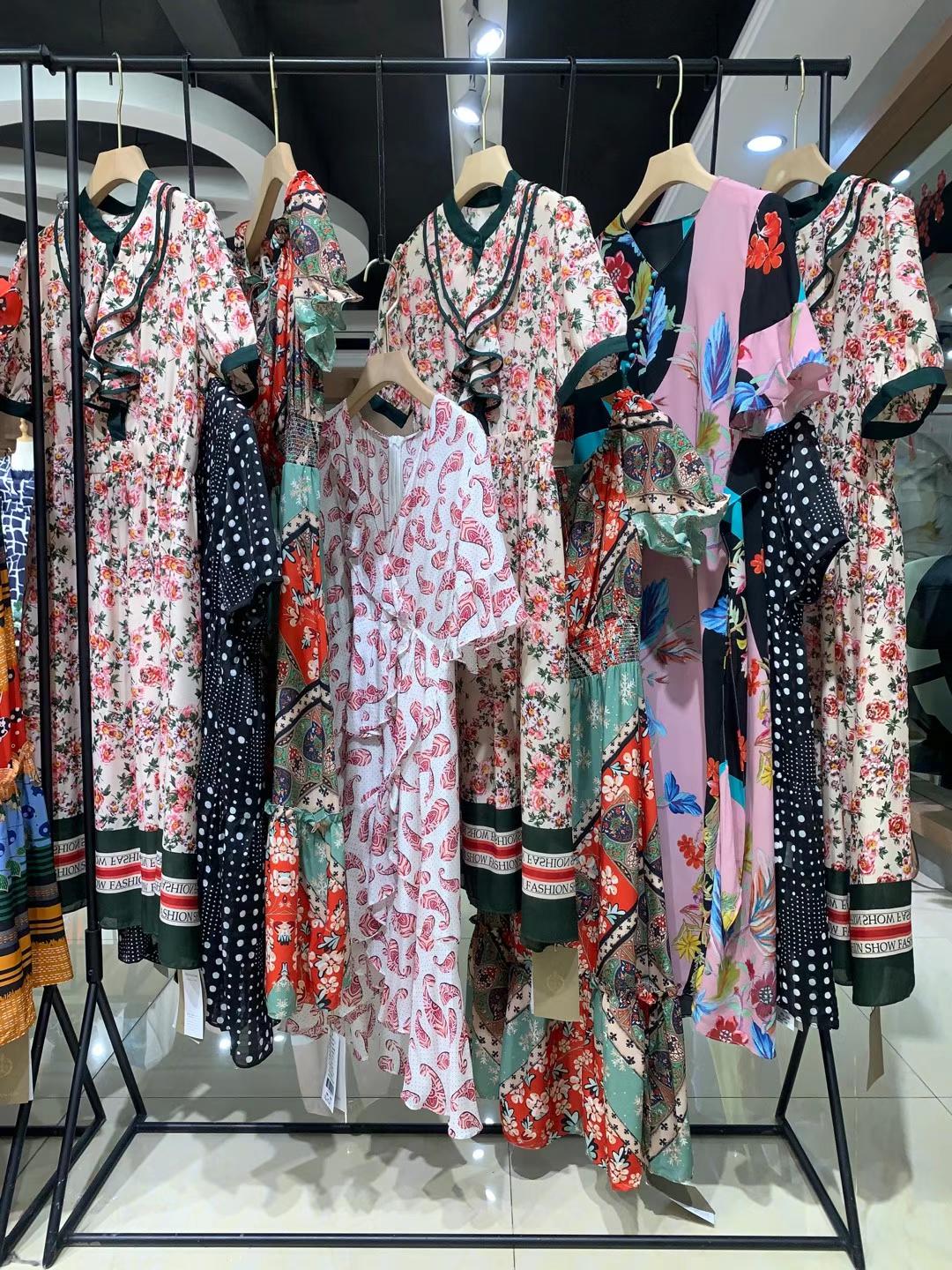 品牌香草集2022夏品牌折扣女裝庫存尾貨打包批發(fā)