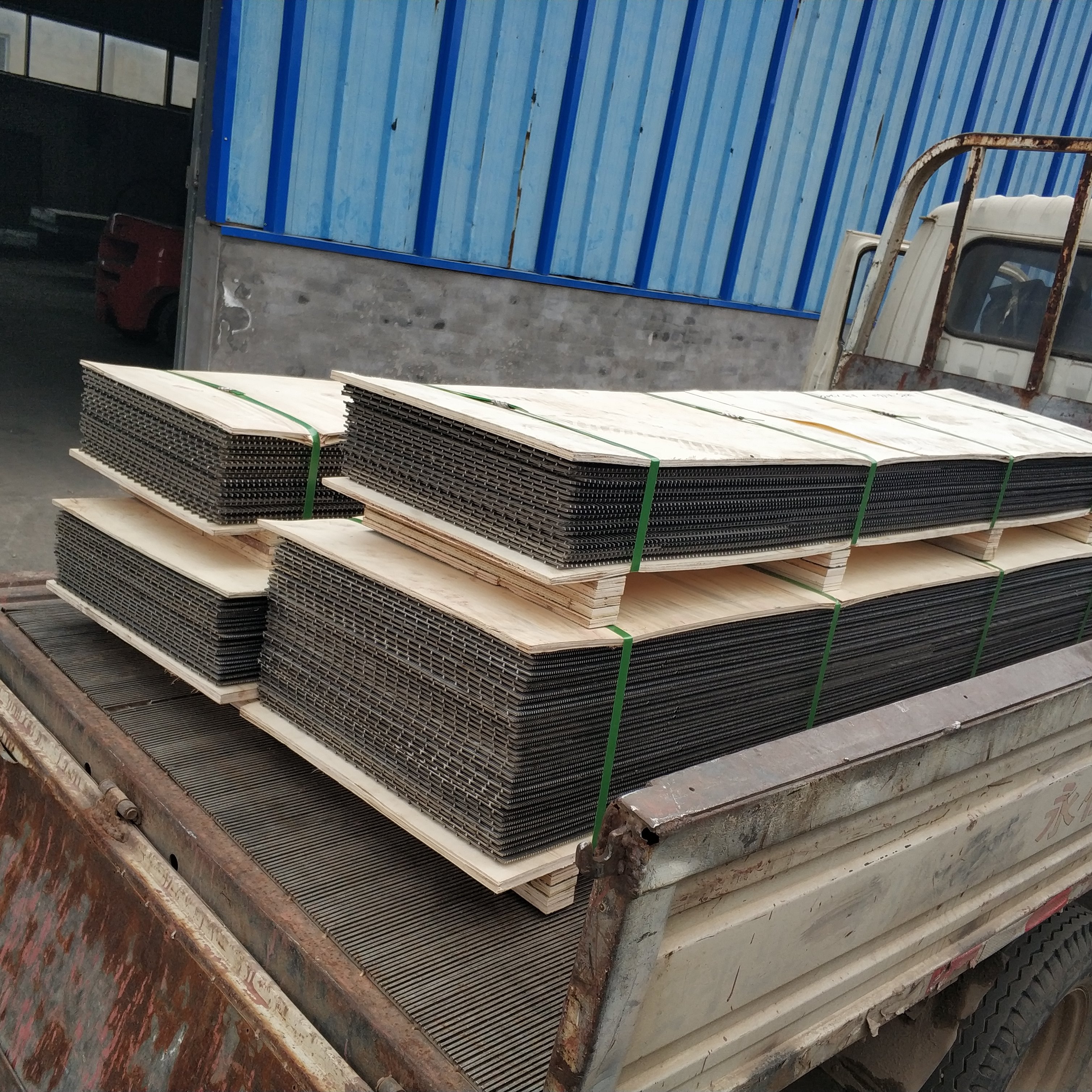 河北不銹鋼條縫篩網(wǎng)廠家 不銹鋼條縫篩網(wǎng)定制 河北不銹鋼條