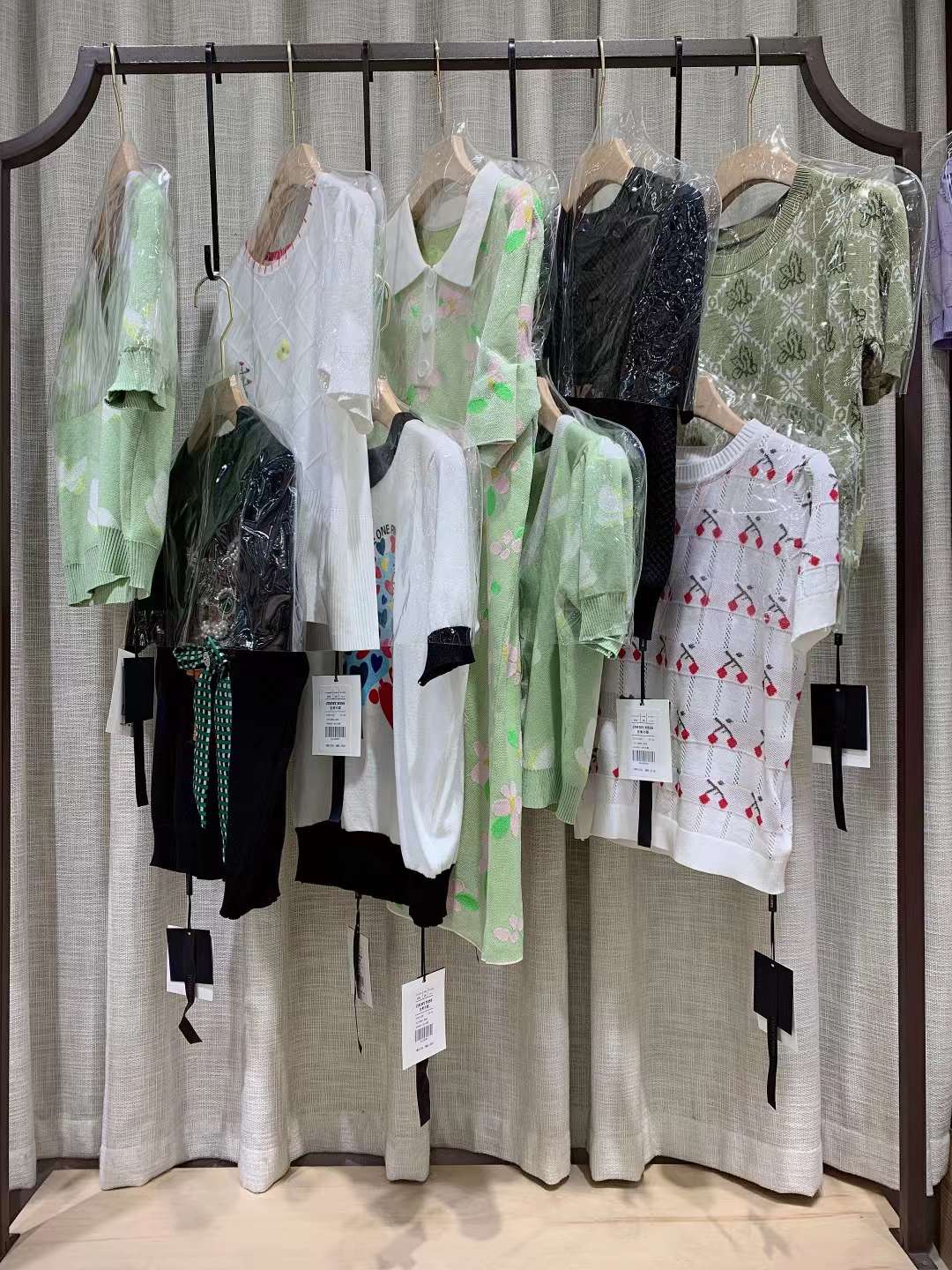 廣州品牌【吉米小姐小香風】女裝品牌折扣店貨源特價批發(fā) 廣州石井品牌女裝批發(fā) 廣州品牌【吉米小姐小香風】