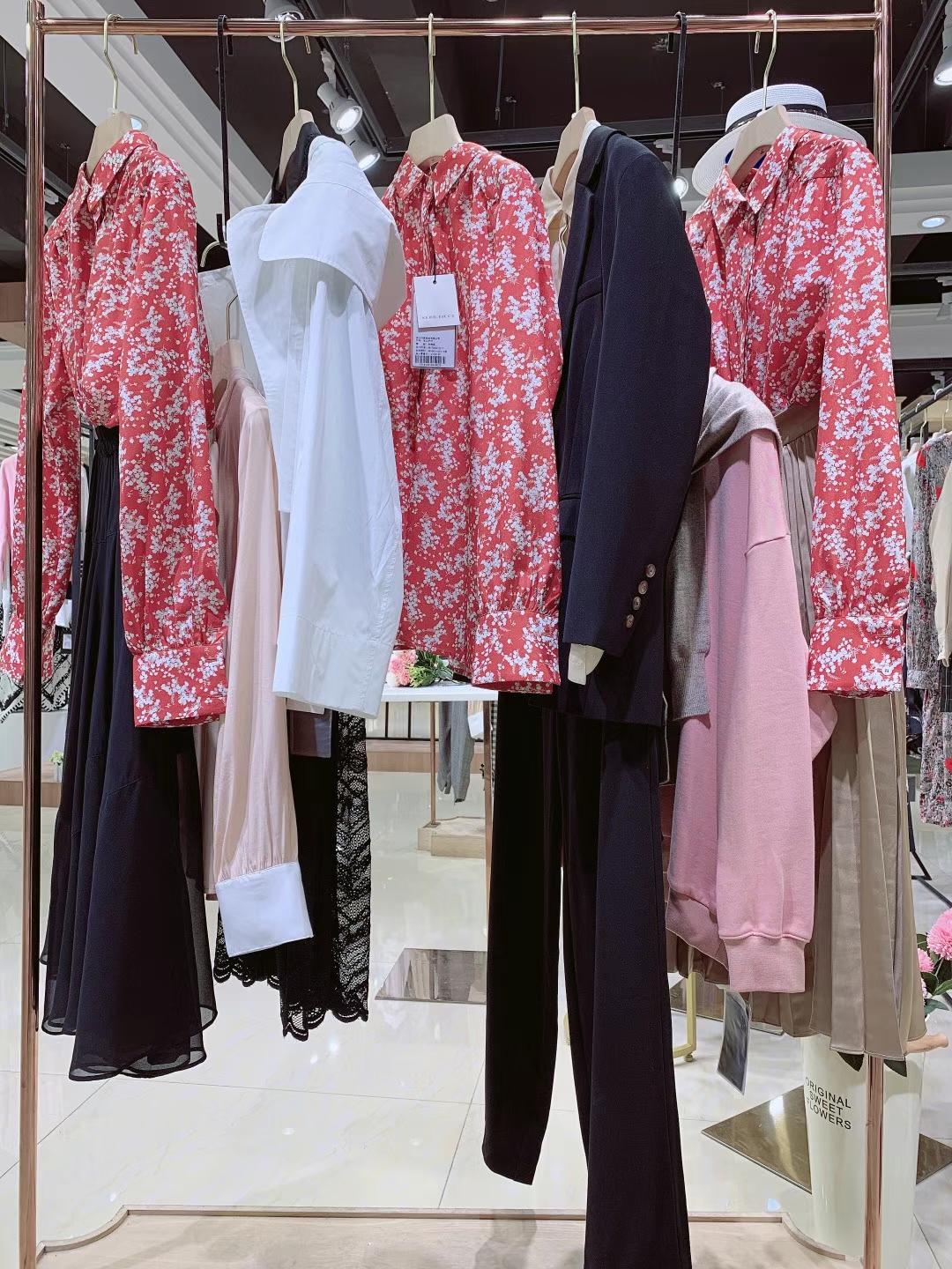 廣州尾貨批發(fā)市場 凱恩2022春專柜新款女裝品牌折扣尾貨批發(fā) 品牌折扣店貨源批發(fā)