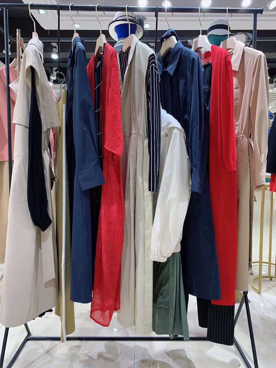 瑪塞莉 2022 四季款淘寶下架女裝折扣尾貨貨源批發(fā)