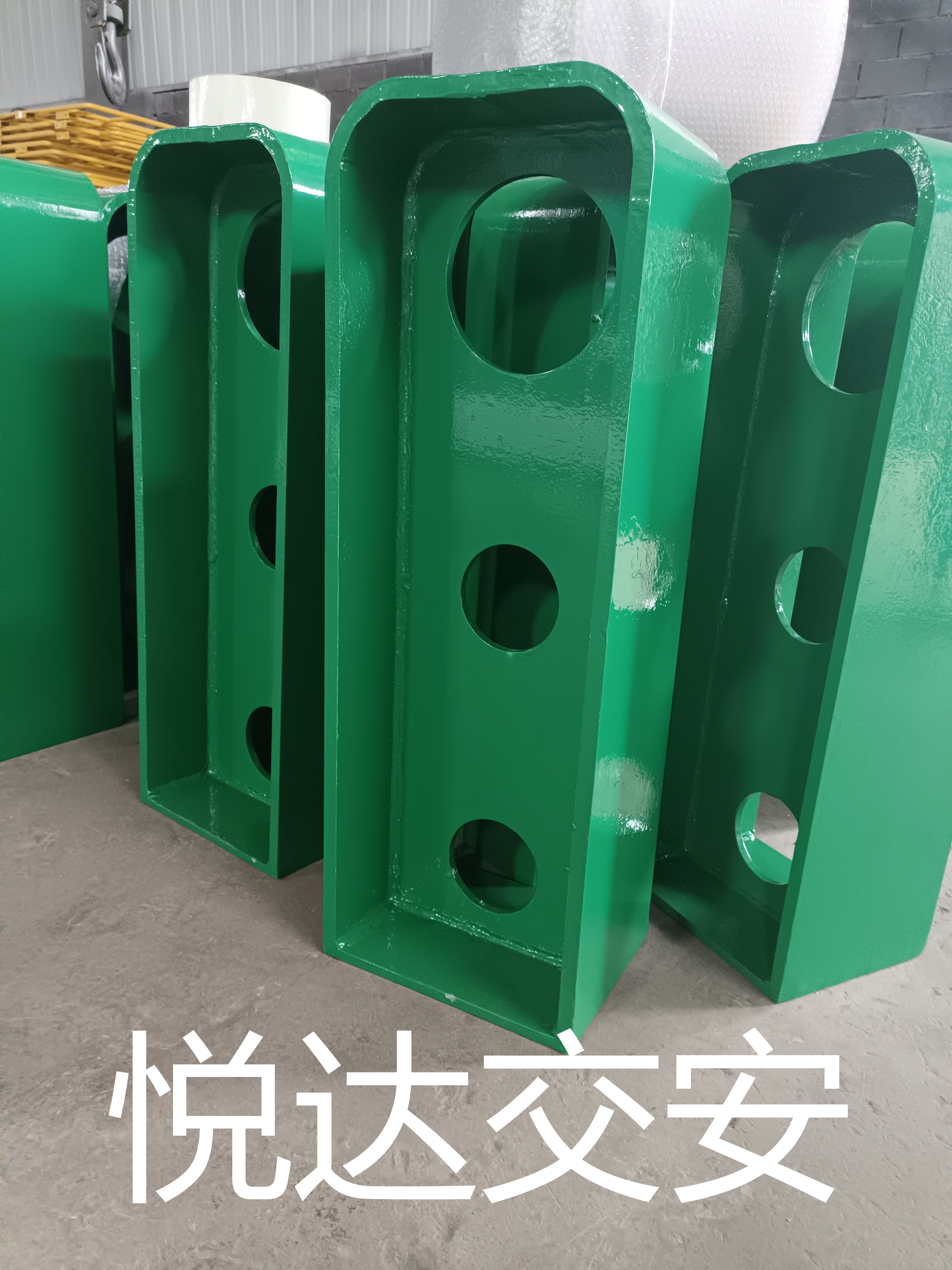 城市下穿隧道防撞護欄