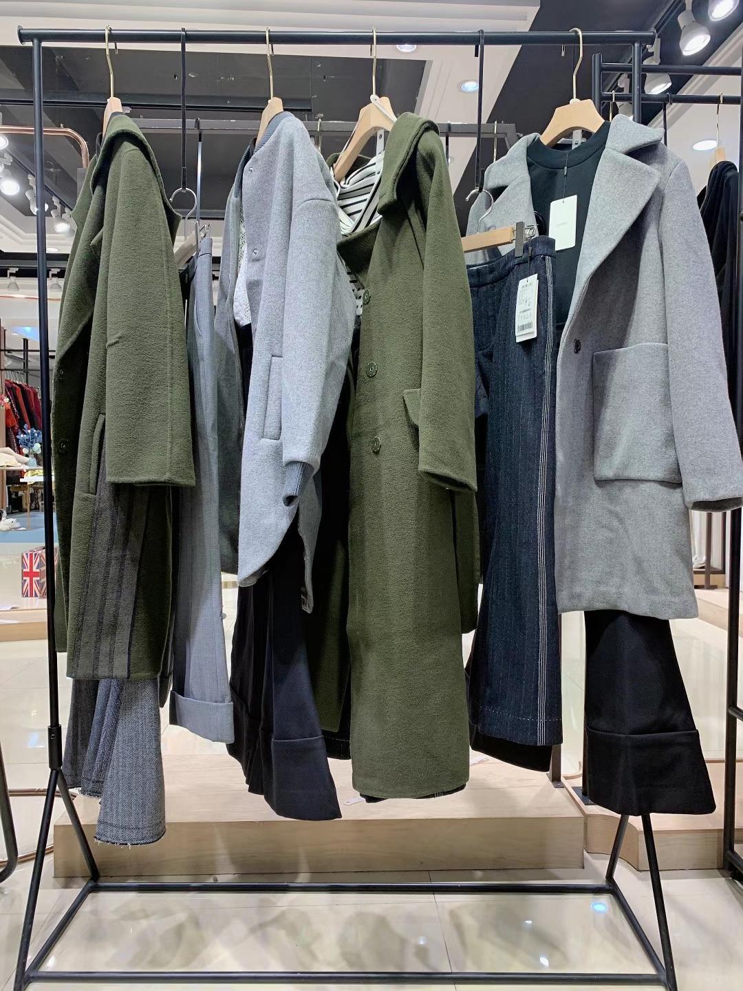 時尚高街女地素22四季裝品牌女裝尾貨貨源批發(fā) 全國一二線品牌女裝走份批發(fā)一手貨源