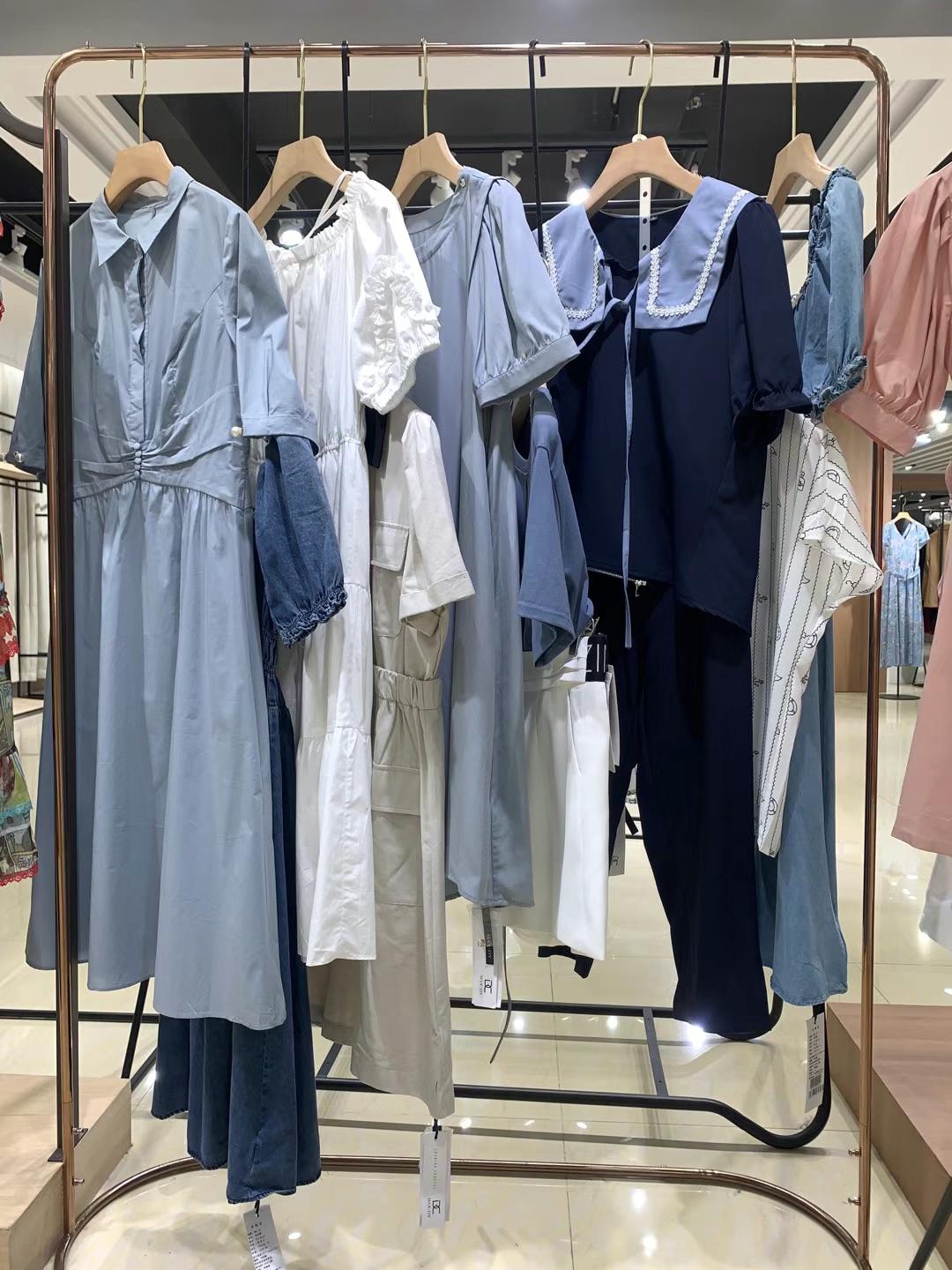 品牌瑪斯荻娃 22夏品牌女裝折扣剪標(biāo)女裝尾貨批發(fā)