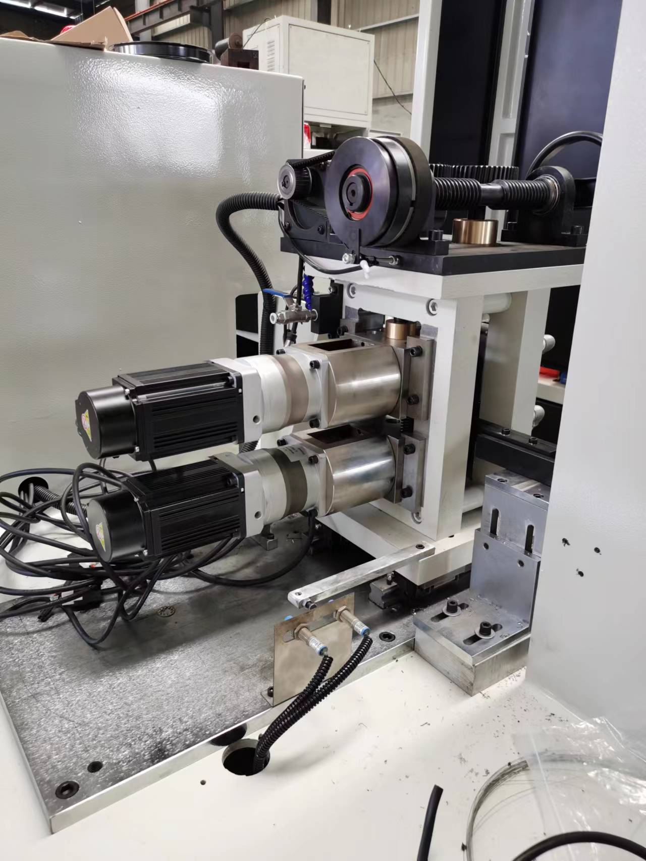 鐵財機械生產(chǎn)自動控制尺寸0.035不銹鋼碳鋼扁絲機