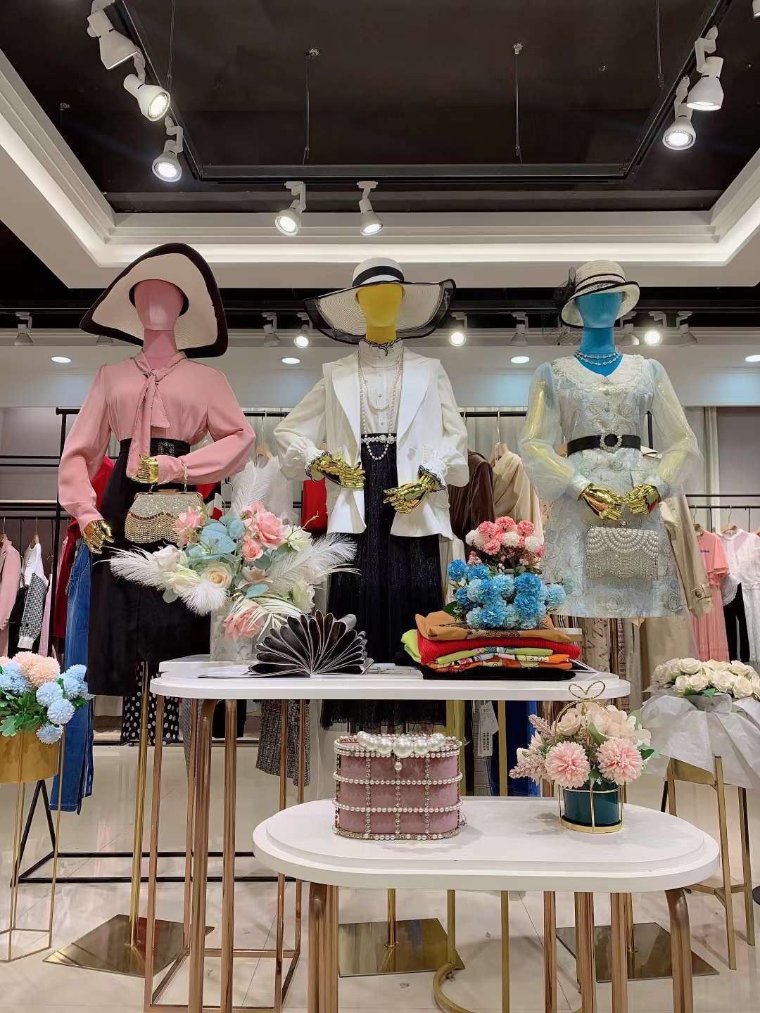 深圳品牌 珈姿萊爾 2022春夏精 品折扣女裝尾貨庫存批發(fā)供應(yīng)鏈