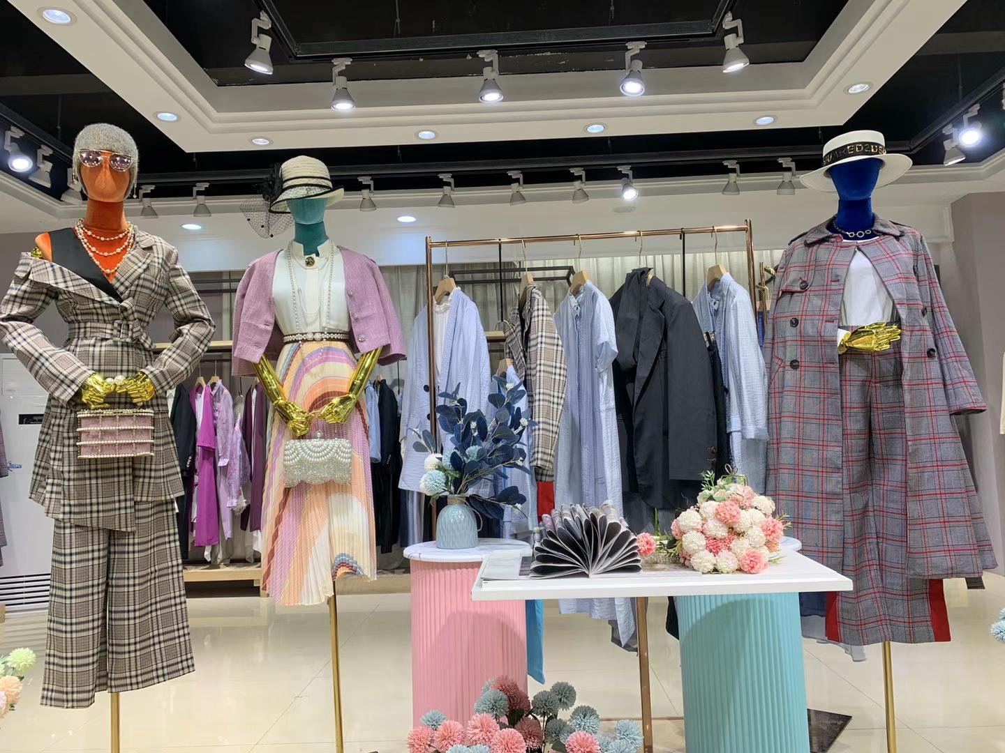 深圳品牌【圖拉】2022春裝高 端女裝批發(fā)拿貨 春款女裝尾貨貨源批發(fā)