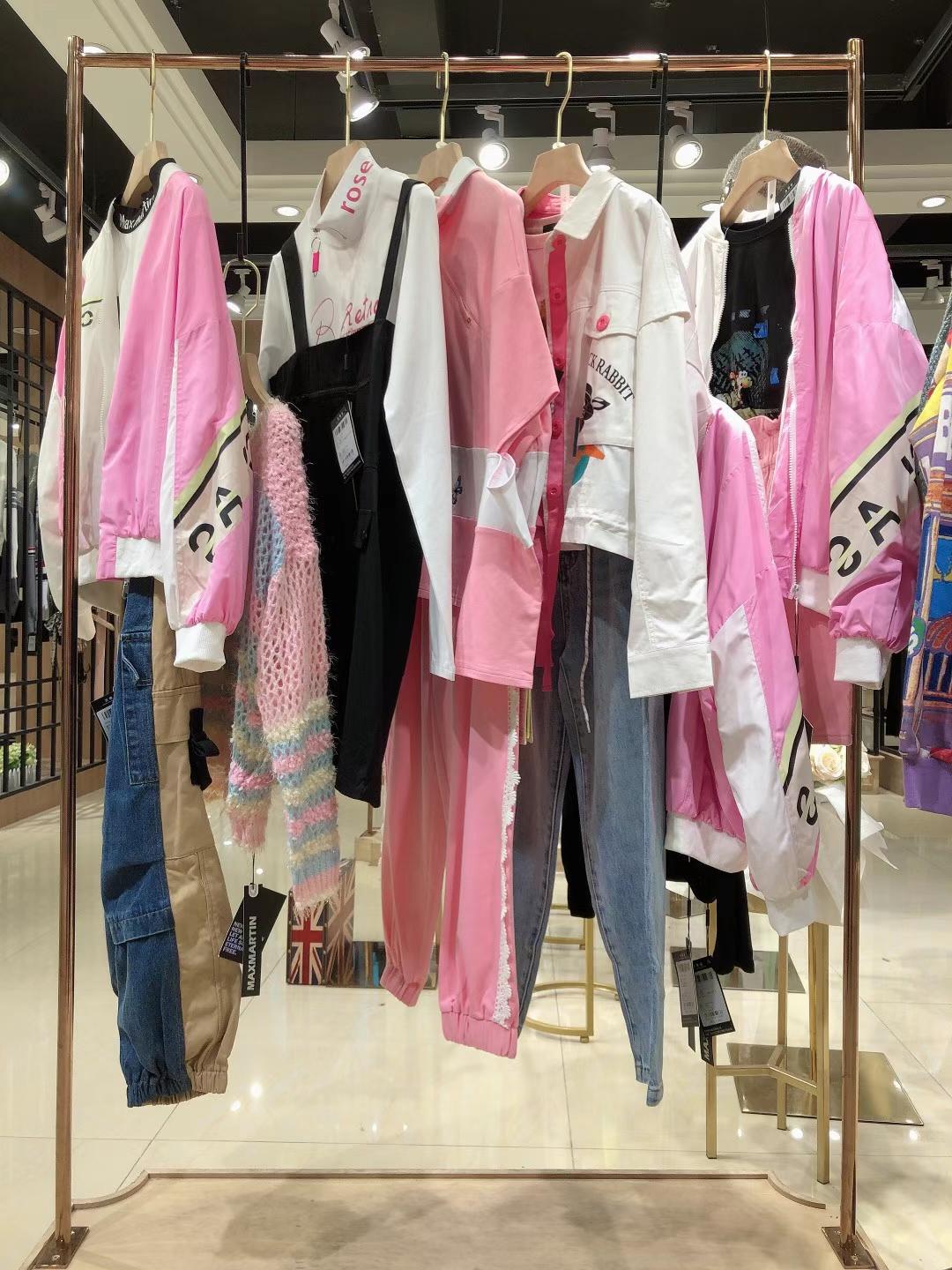 國內(nèi)一二線品牌女裝瑪瑪綈2022春款大 牌撤柜女裝折扣尾貨貨源供應(yīng)鏈