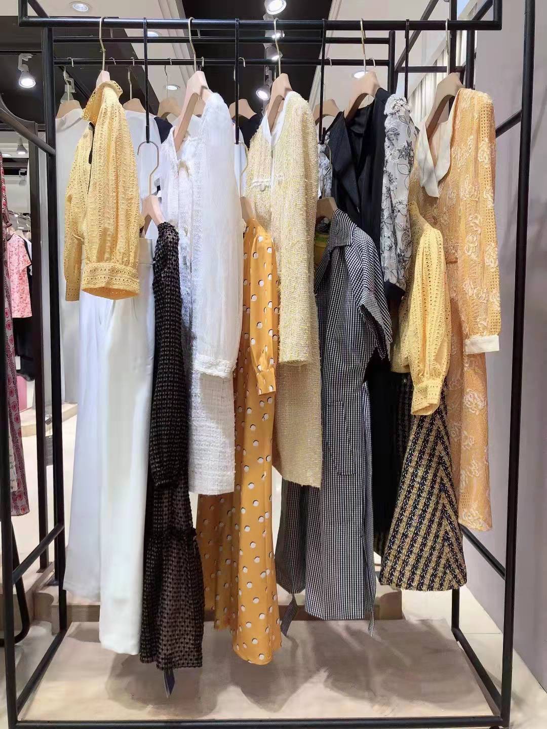 恩裳2022撤柜品牌女裝折扣尾貨尾貨批發(fā)市場