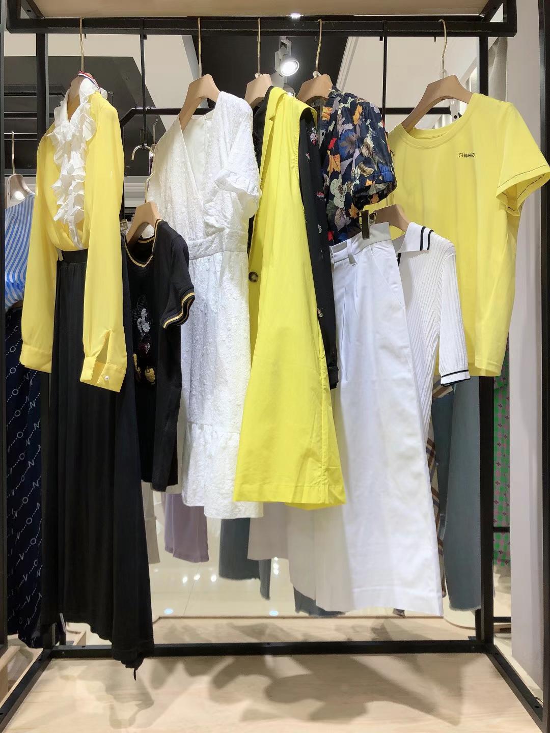 時(shí)尚品牌撤柜女裝歌錦2022女裝庫存批發(fā)折扣直播一折拿貨渠道