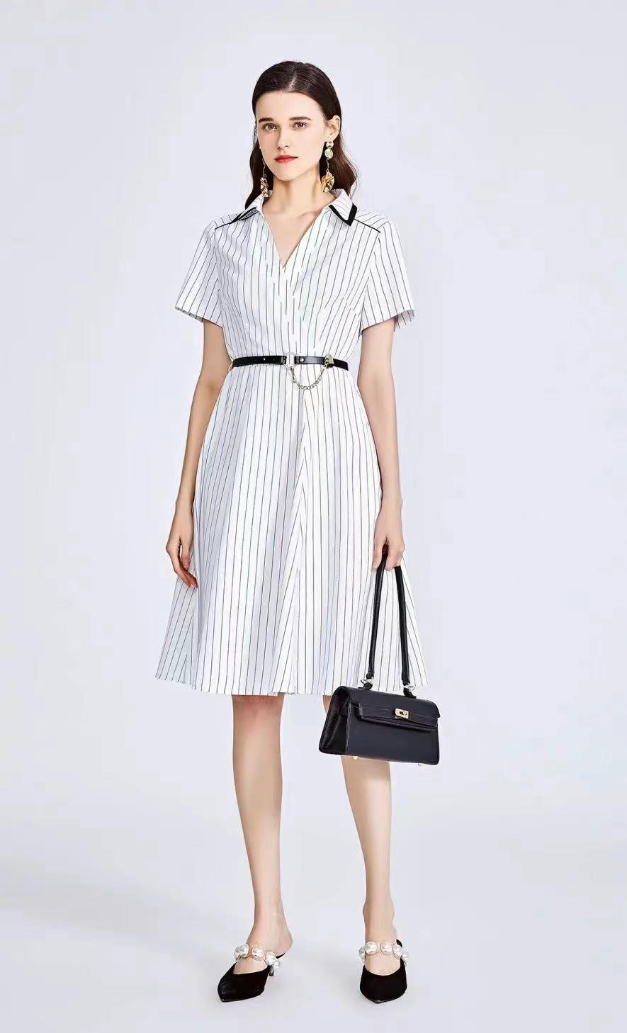 浙江品牌迪笛歐2022夏品牌女裝折扣店尾貨供應商批發(fā)