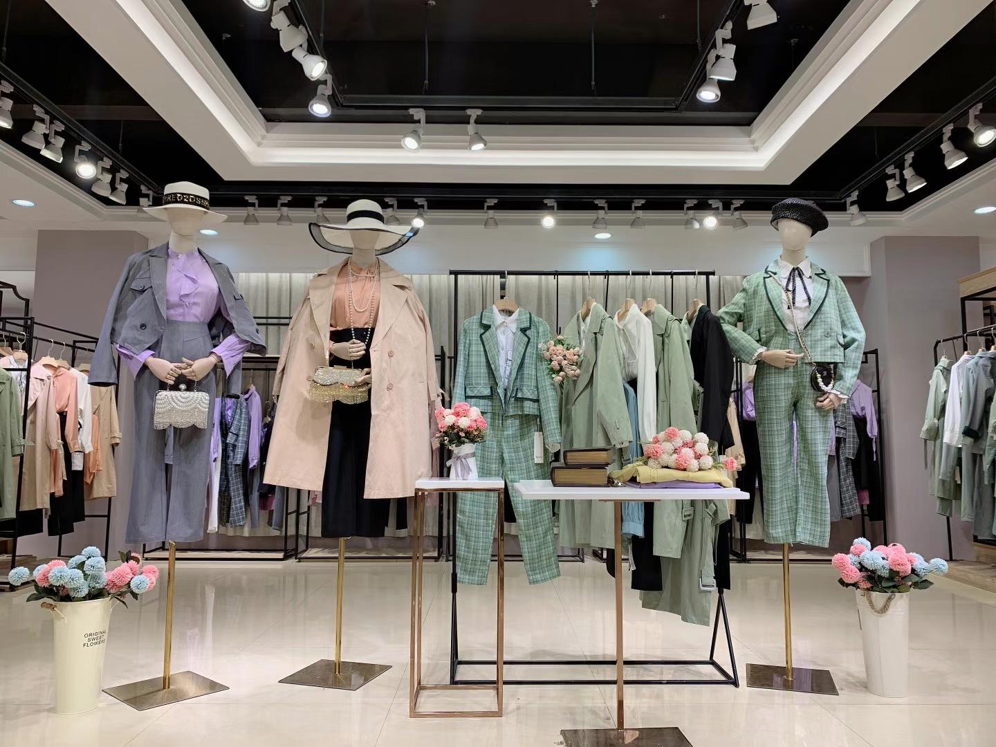 時(shí)尚高端 品牌諾漫莉莎2022女裝折扣尾貨一手貨源批發(fā)市場