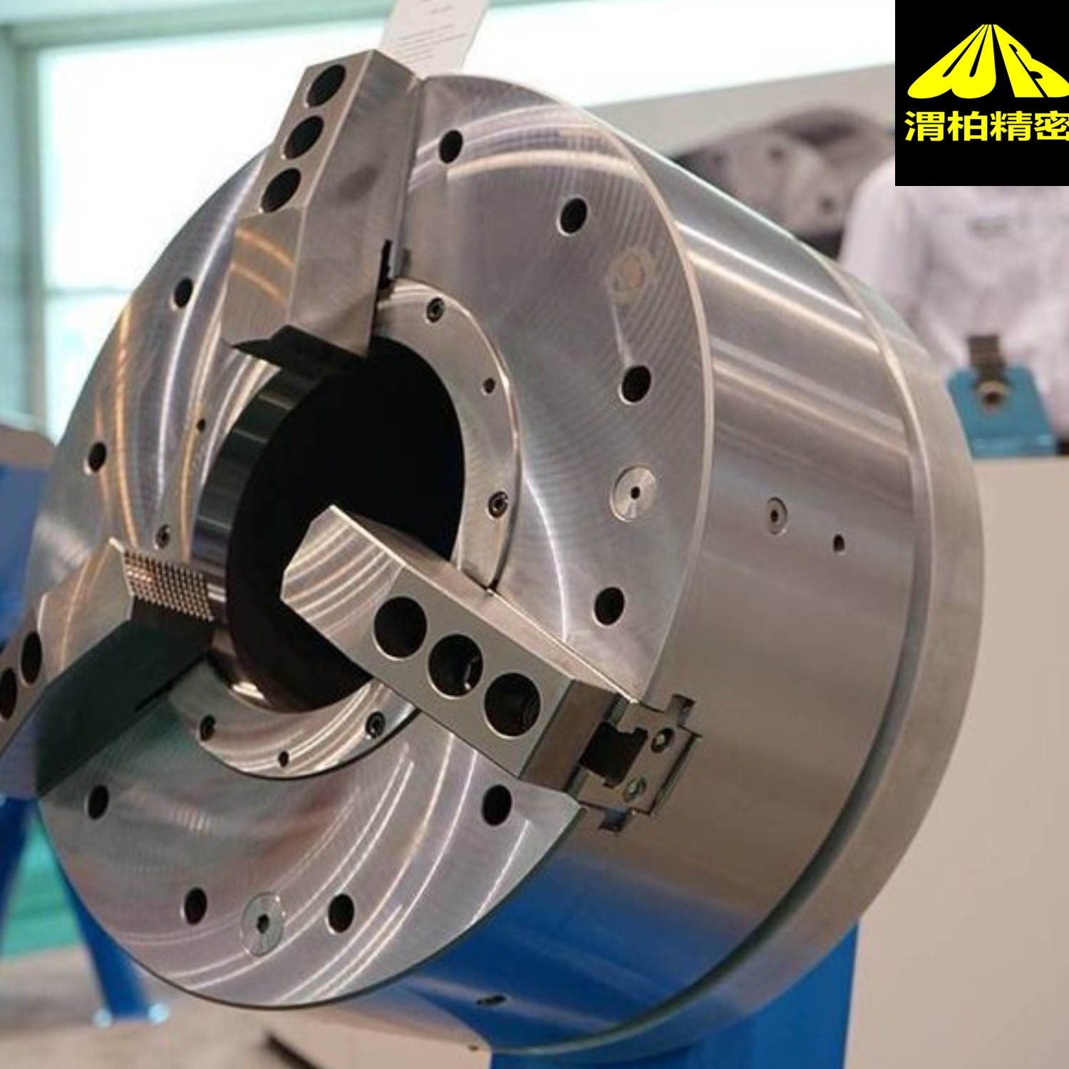 FN卡盤包含F(xiàn)N高精度卡盤  自定心卡盤