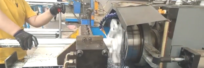 鍍鋅鋼管50兩頭套絲批發(fā)價(jià)