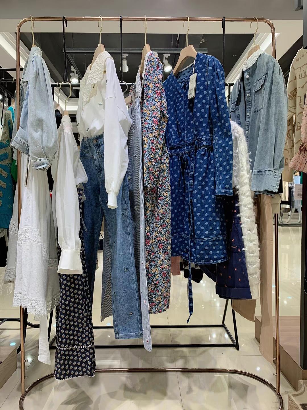 一 線時(shí)尚品牌女裝下柜尾芭依璐22品牌服裝折扣店專柜精 品女裝尾貨清倉(cāng)走份