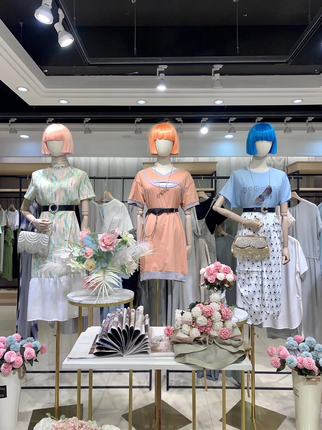 大 牌品牌述忘2022夏折扣女裝尾貨庫(kù)存一手貨源清倉(cāng)批發(fā)