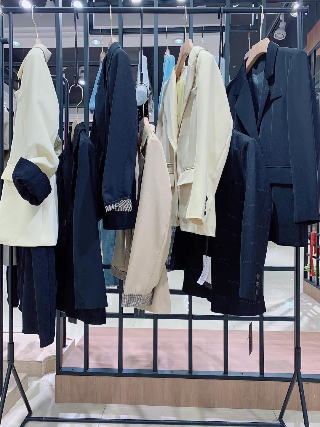 小清新品牌 簡(jiǎn)尼丹娜西裝外套2022女裝折扣貨源批發(fā)渠道
