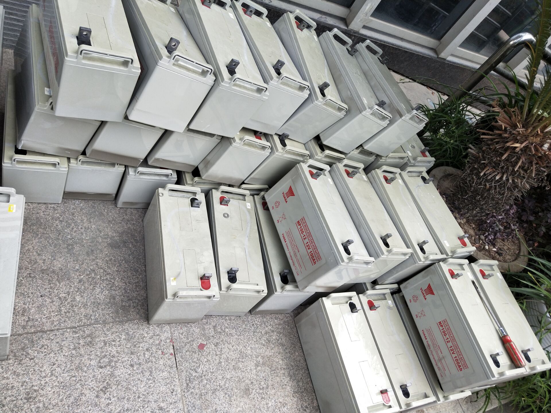 合肥電池電瓶蓄電池回收