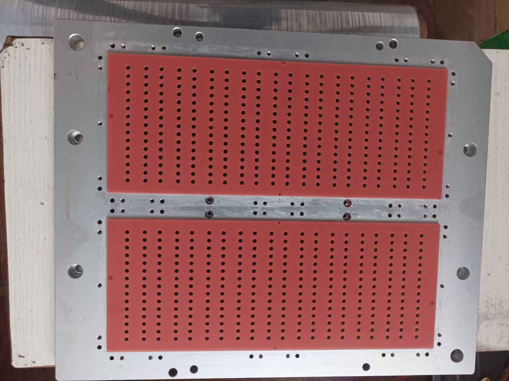 金屬包膠廠家  金屬包膠供應(yīng)商