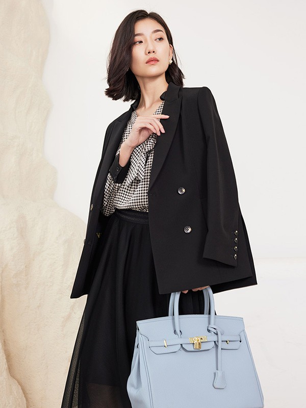 撤柜品牌女裝 姚領(lǐng)2022萬(wàn)達(dá)撤柜品牌女裝大 牌尾貨走份批發(fā)貨源