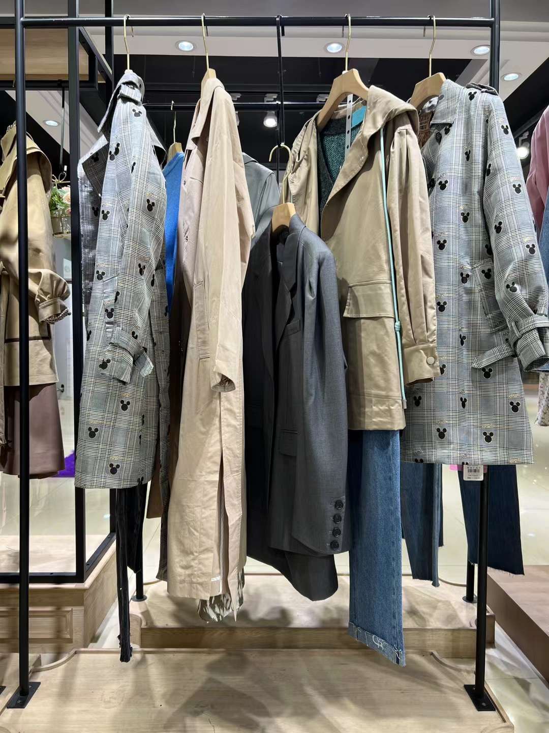 撤柜折扣女裝 寶貝瑪麗2022 夏品牌撤柜大 牌剪標(biāo)女裝正品清倉是真的嗎？
