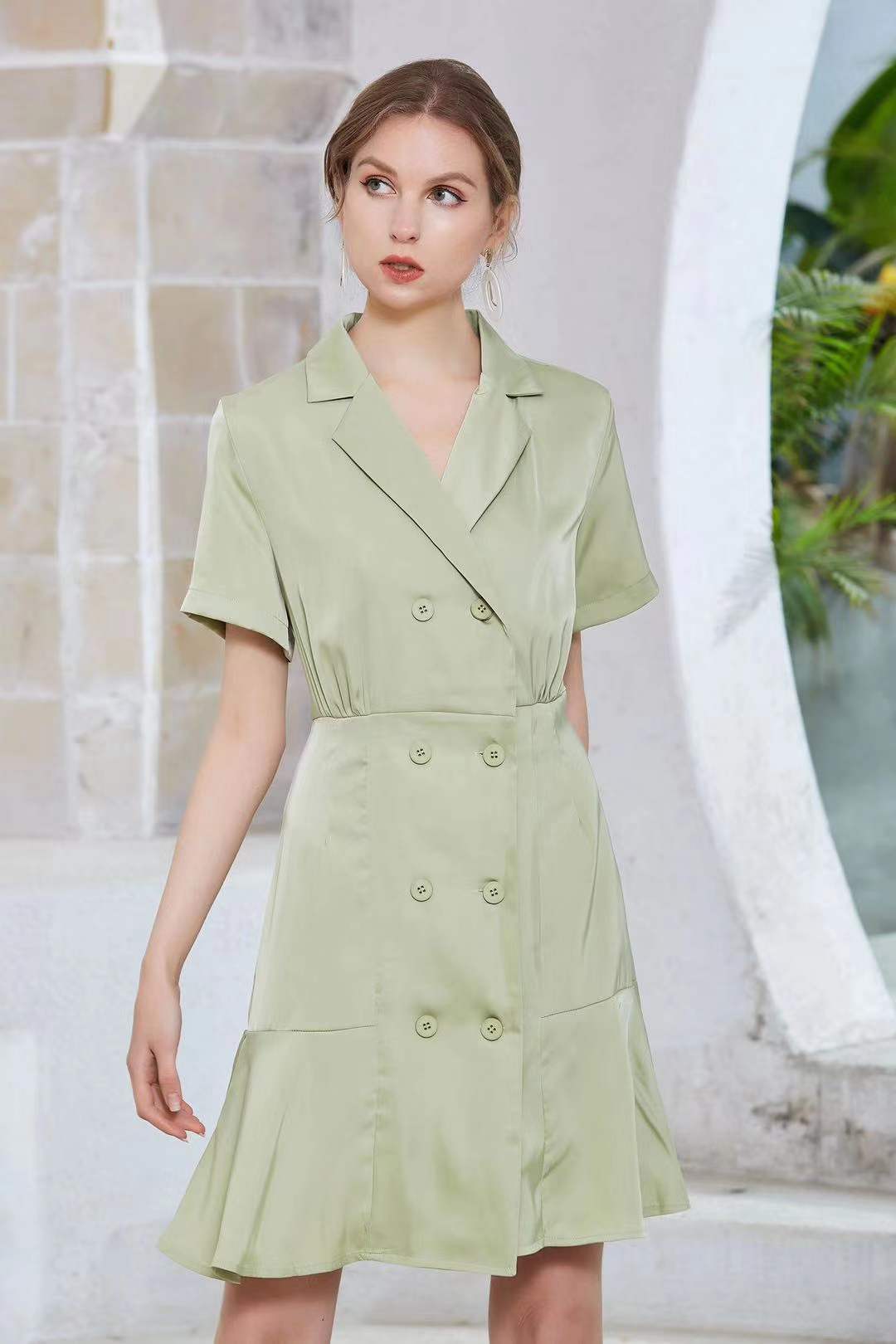 品牌折扣女裝 梵蒂璐22夏 女裝撤柜清倉(cāng)剪標(biāo)撿漏是專柜下架的貨品嗎？