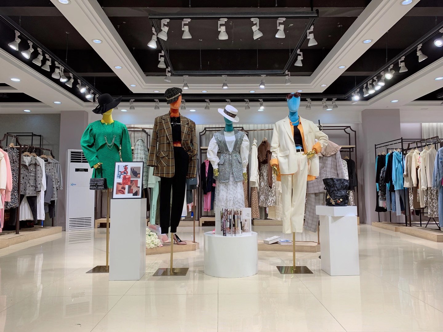 品牌折扣女裝 寶貝瑪麗2022秋冬 專柜撤柜女裝剪標(biāo)貨源直播間批發(fā)市場