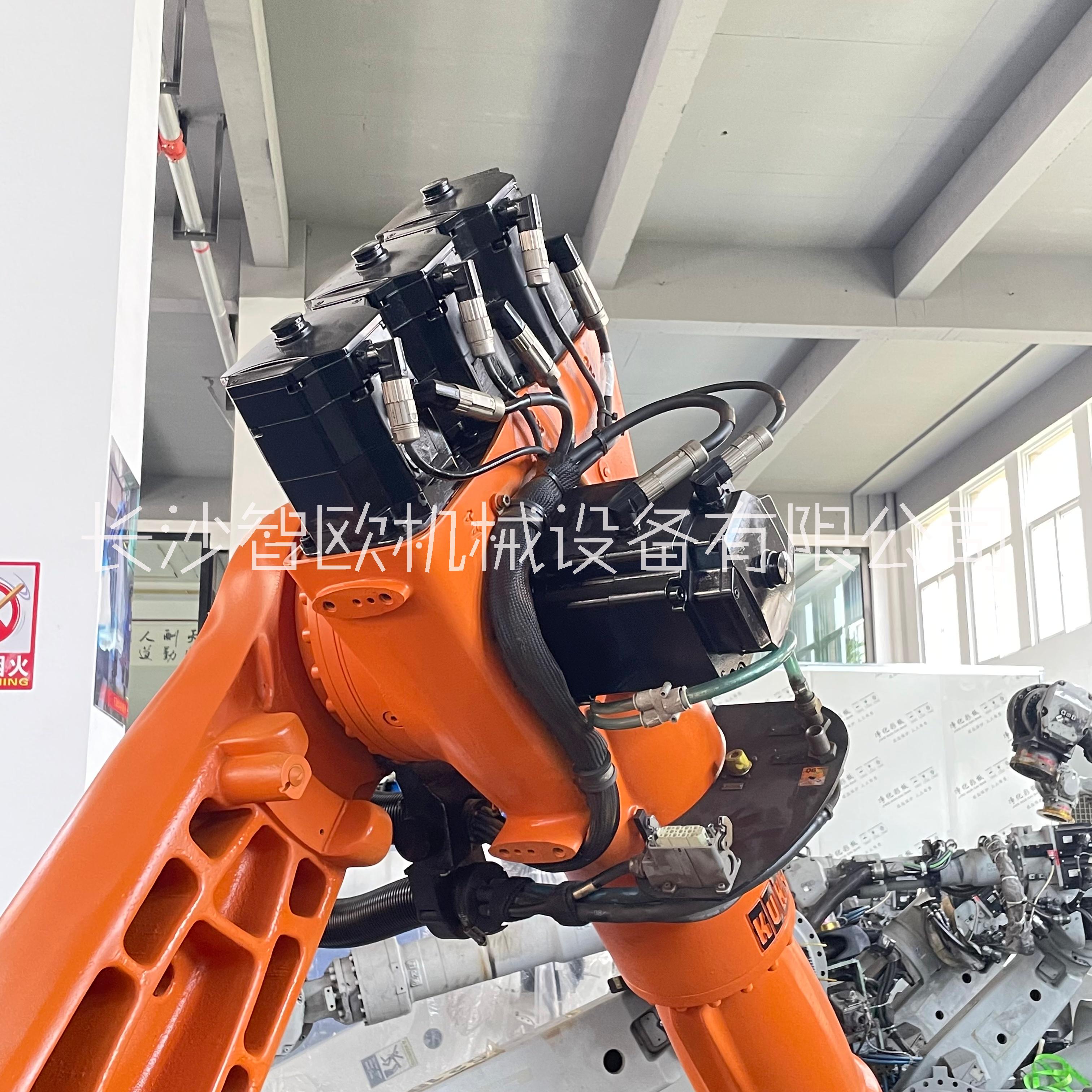 庫卡下探式機(jī)器人KR 210臂展3100mm搬運碼垛機(jī)器人