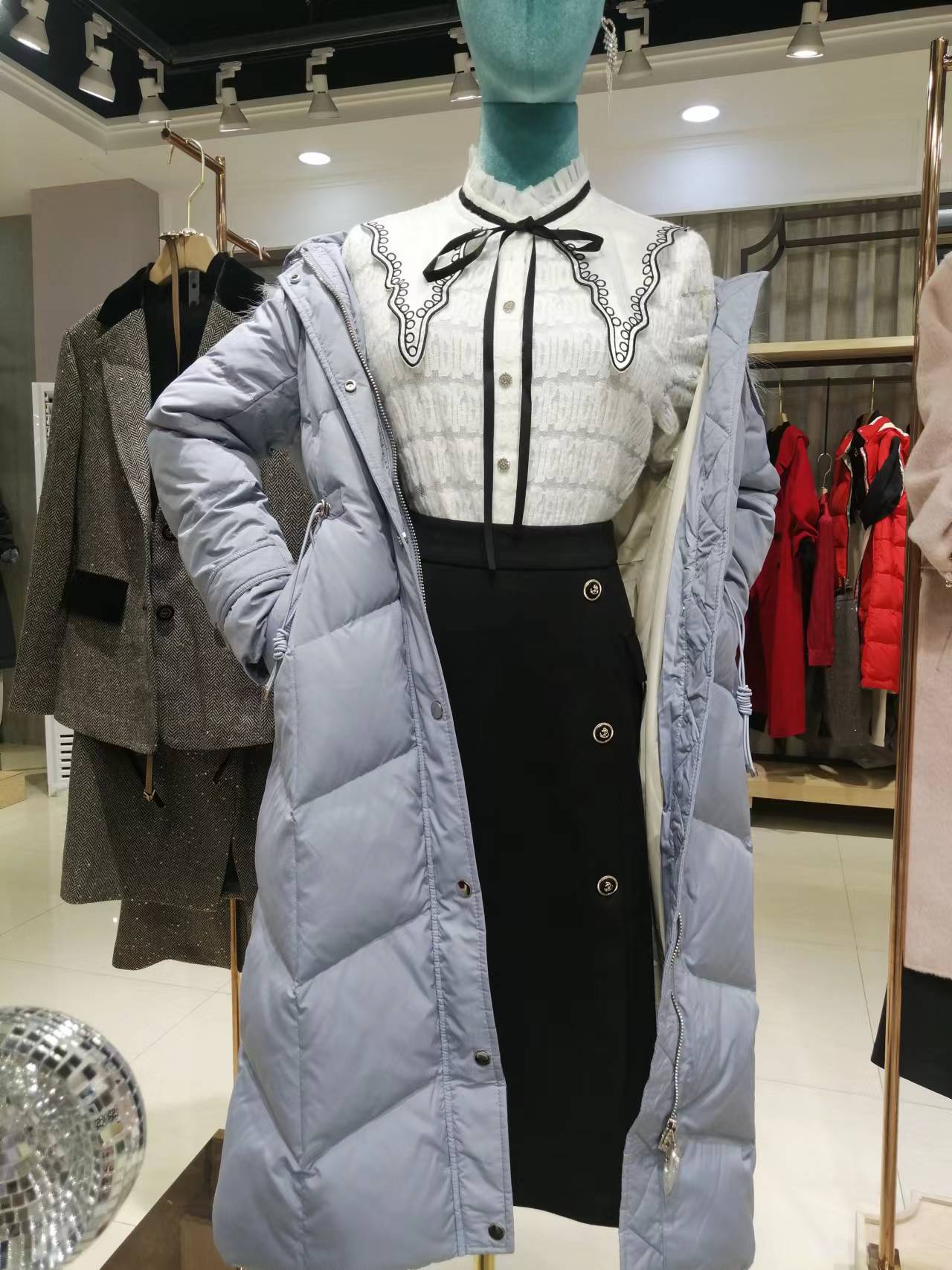 珞娜2022 秋冬高端專柜品牌折扣女裝批發(fā)一手貨源四季青尾貨