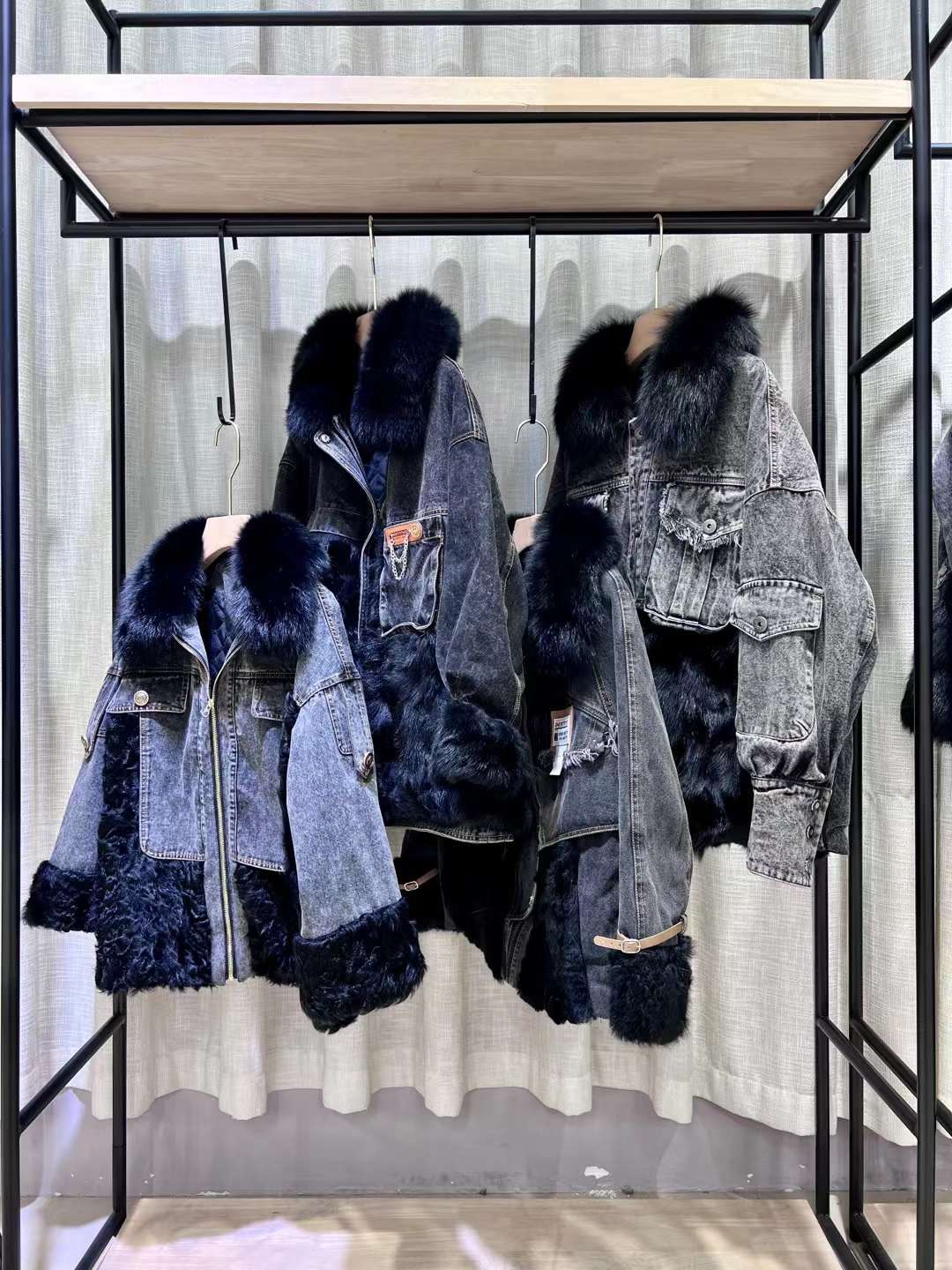 牛仔拼派克服皮草 2022冬新款品牌折扣女裝批發(fā) 羽絨服鵝絨 工裝羽絨服女