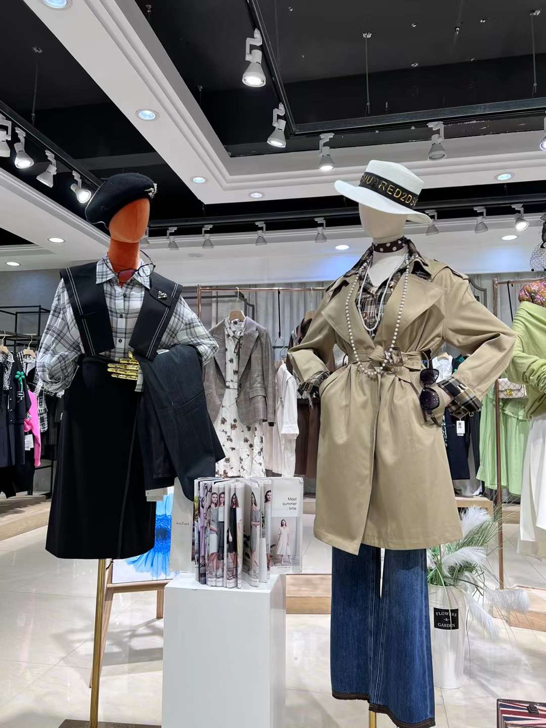 迪笛歐2023新款夏品牌折扣女裝尾貨雜款批發(fā)地?cái)倢?shí)體貨源走份