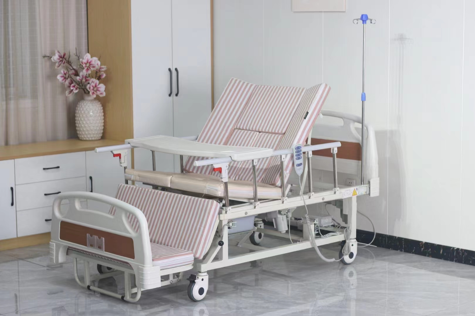 升降電動(dòng)護(hù)理床@廣西升降電動(dòng)護(hù)理床@升降電動(dòng)護(hù)理床廠家發(fā)貨