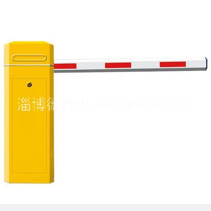 直桿道閘快速道閘淄博智能道閘閘機(jī)