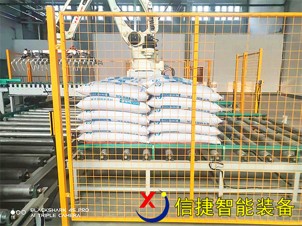碼垛機(jī)器人在農(nóng)資農(nóng)貿(mào)行業(yè)使用的重要意義