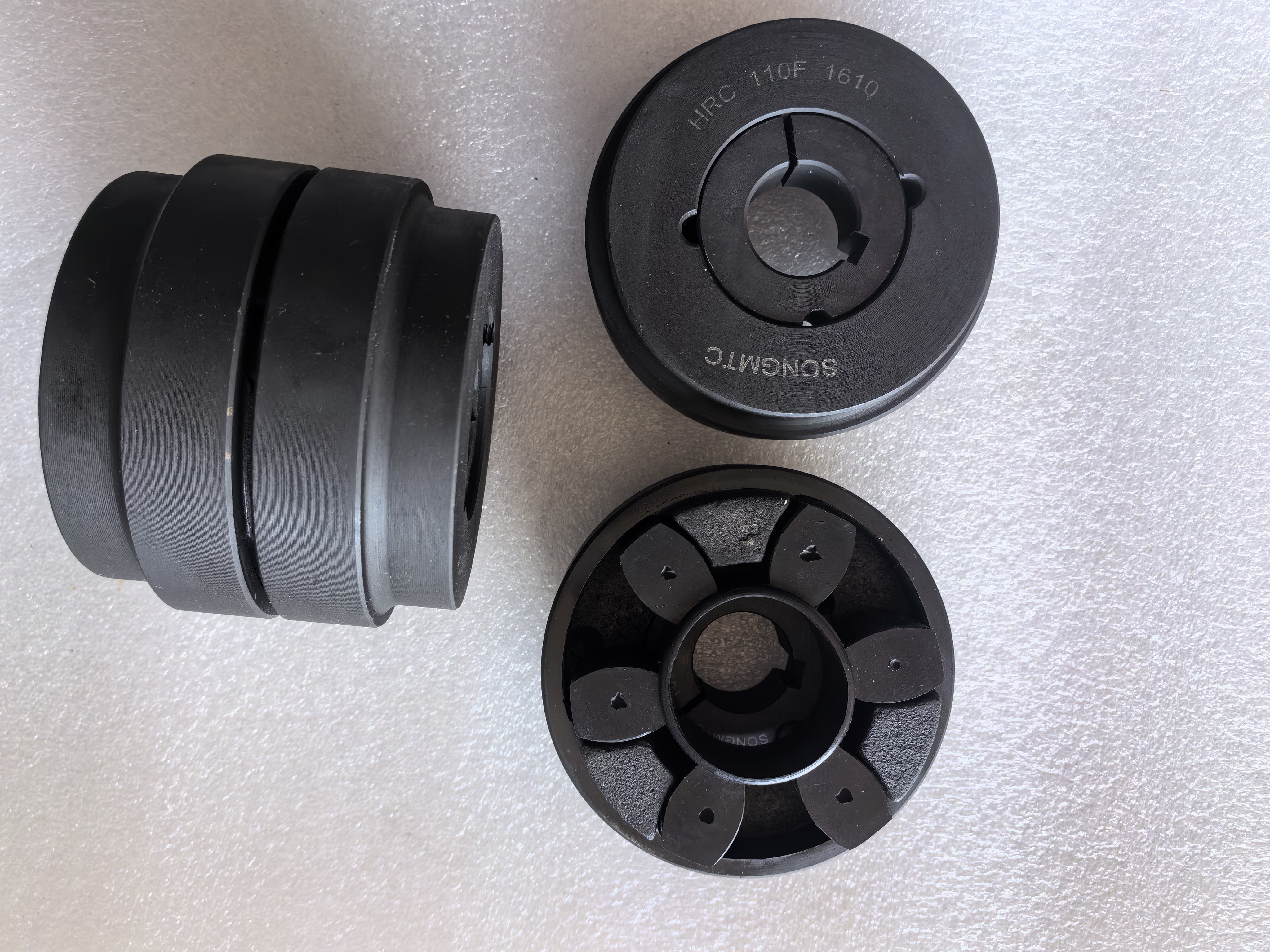 HRC110FH錐套漲緊式梅花彈性聯(lián)軸器SONGMTC