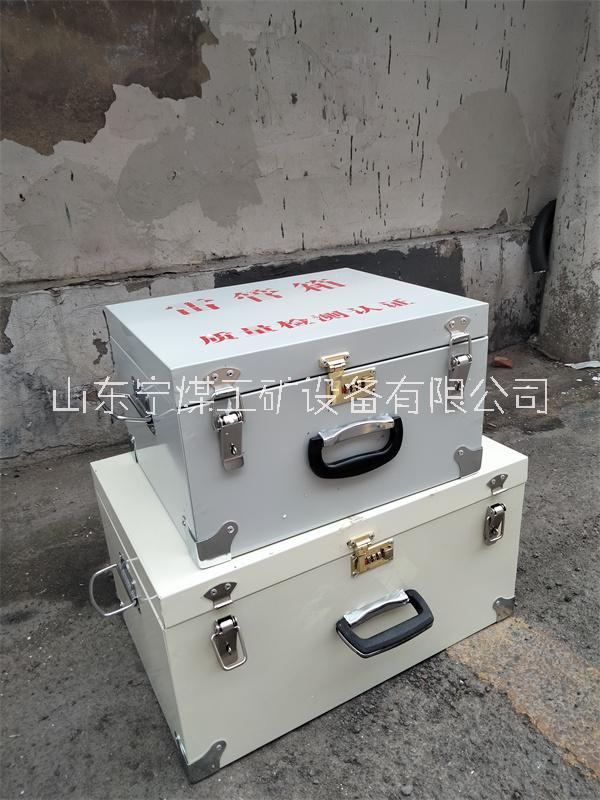 500枚礦用肩背火工品箱 危險(xiǎn)品儲(chǔ)存雙肩作業(yè)轉(zhuǎn)運(yùn)箱